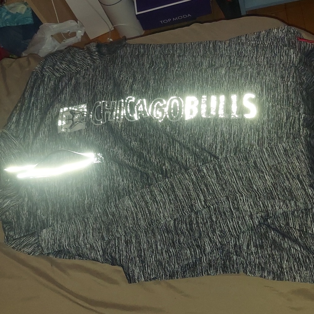 Chicago bulls short neck sweater